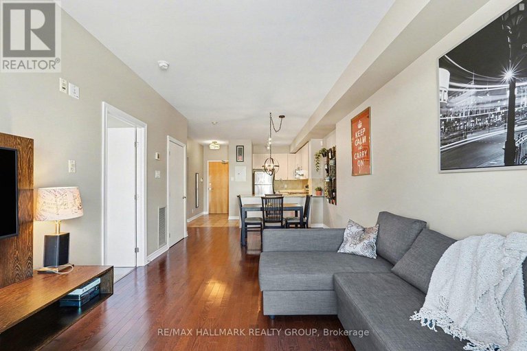 29358545/315-205-bolton-street/lower-townbyward-market/ottawa/ontario/K1N1K7_6