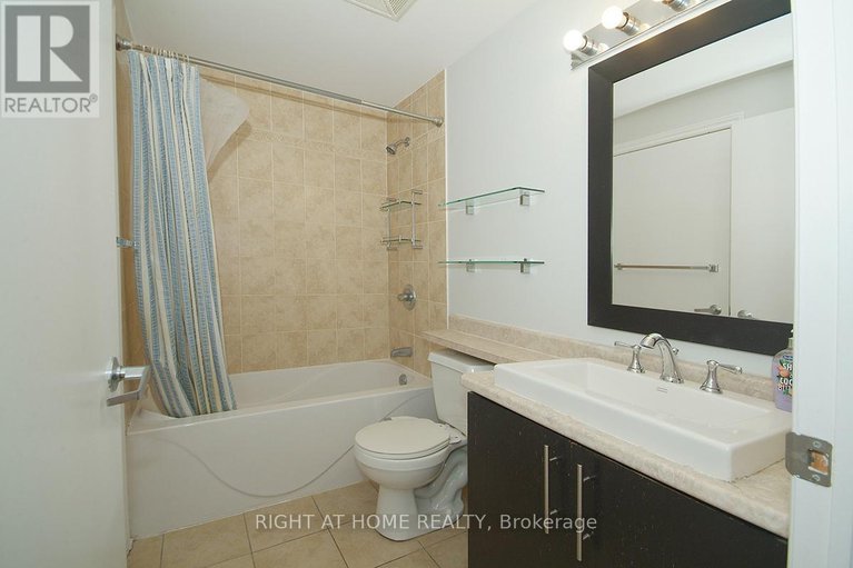 29363672/702-200-rideau-street/sandy-hill/ottawa/ontario/K1N5Y1_11