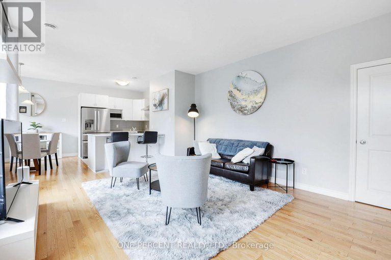 29612746/i-735-dearborn-private/blossom-parkkemp-parkfindlay-creek/ottawa/ontario/K1T0W3_6