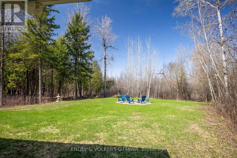 28314579/7359-marcella-drive/osgoode-twp-north-of-reg-rd-6/ottawa/ontario/K4P1P7_36