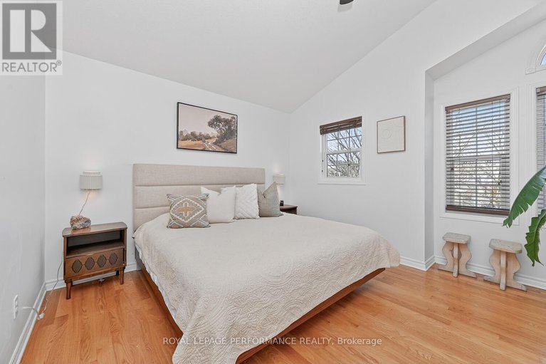 29661849/1665-frenette-street/fallingbrookgardenway-south/ottawa/ontario/K4A4L4_24