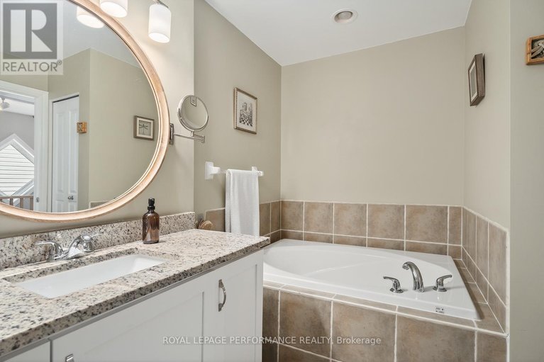 29474752/229-saddlesmith-circle/emerald-meadowstrailwest/ottawa/ontario/K2M2Z1_24