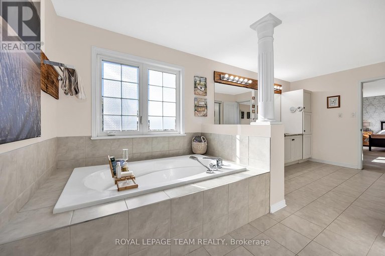 29455650/200-kinloch-court/stonebridge/ottawa/ontario/K2J5S9_32