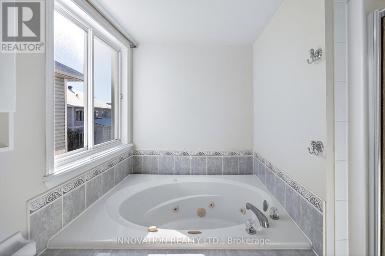 29339280/966-goose-river-avenue/riverside-southgloucester-glen/ottawa/ontario/K1V1T7_27