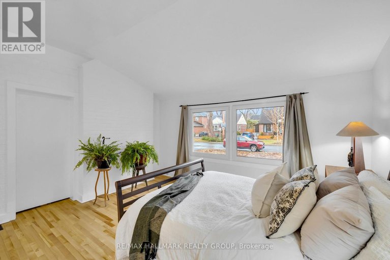 29608870/229-greensway-avenue/kingsview-park/ottawa/ontario/K1L7V3_15