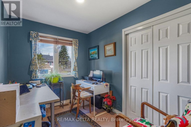 29633176/48-stephens-street/vankleek-hill/champlain/ontario/K0B1R0_21