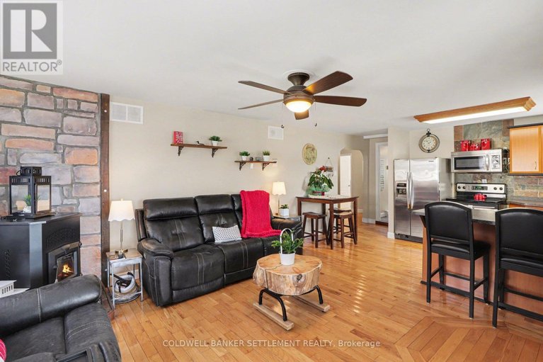 29638796/128-loon-lane/beckwith-twp/beckwith/ontario/K7C4L8_9