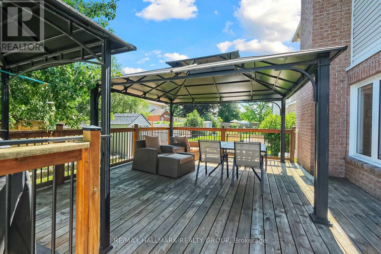 28645671/3034-courtyard-crescent/upper-hunt-club/ottawa/ontario/K1T3R7_32