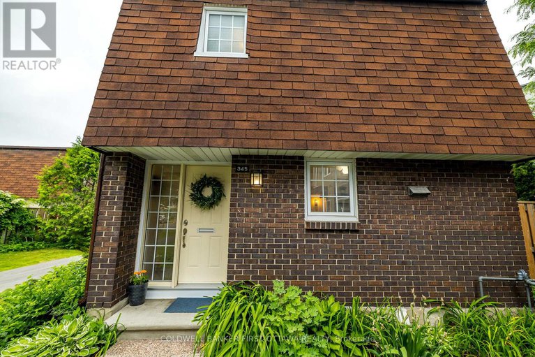 28497718/55-345-kintyre-private/carleton-square/ottawa/ontario/K2C3M6_1