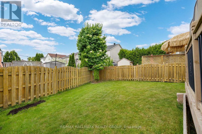 28492504/1924-lobelia-way/springridgeeast-village/ottawa/ontario/K4A4R1_46