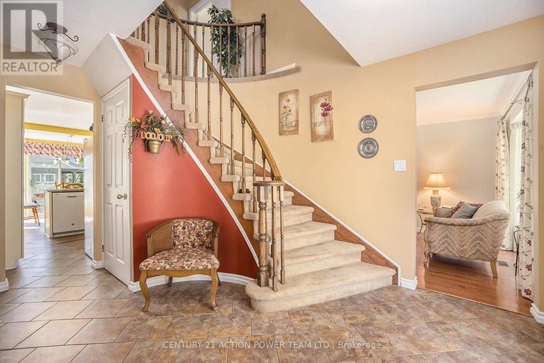 29084777/1358-turner-crescent/bilberry-creekqueenswood-heights/ottawa/ontario/K1E2Y4_5