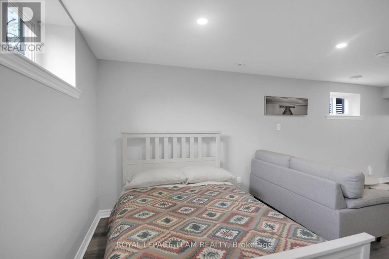 28310189/970-parkhurst-boulevard/mckellar-heightsglabar-park/ottawa/ontario/K2A3M9_26
