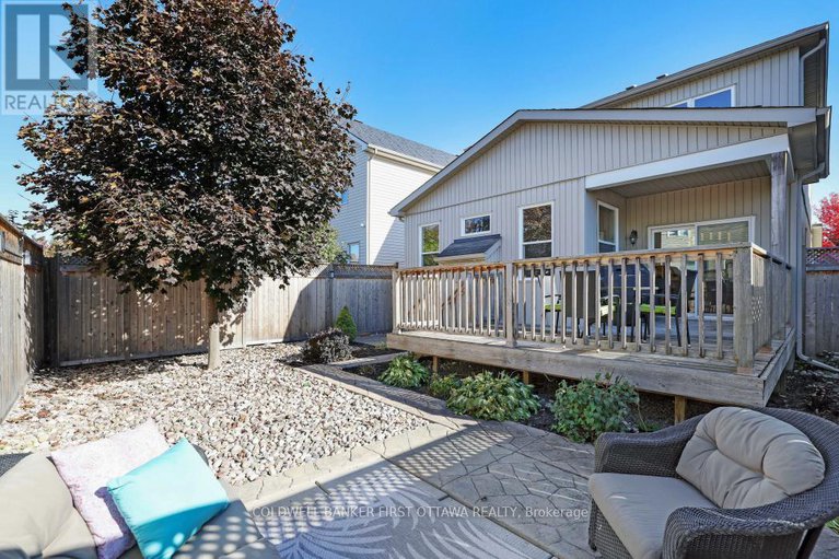 28995178/104-streamside-crescent/morgans-grantsouth-march/ottawa/ontario/K2W0A9_39