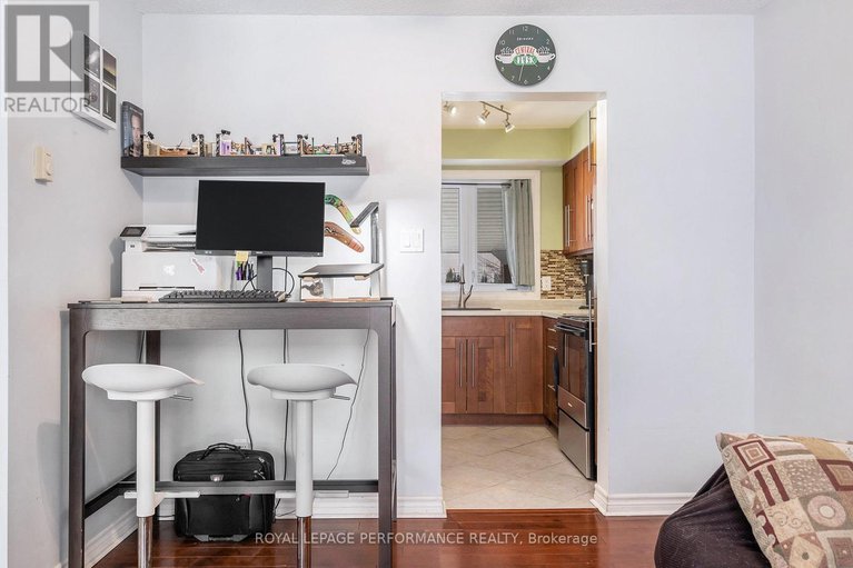 28652636/20-lovell-lane/westcliffe-estates/ottawa/ontario/K2H9B6_8