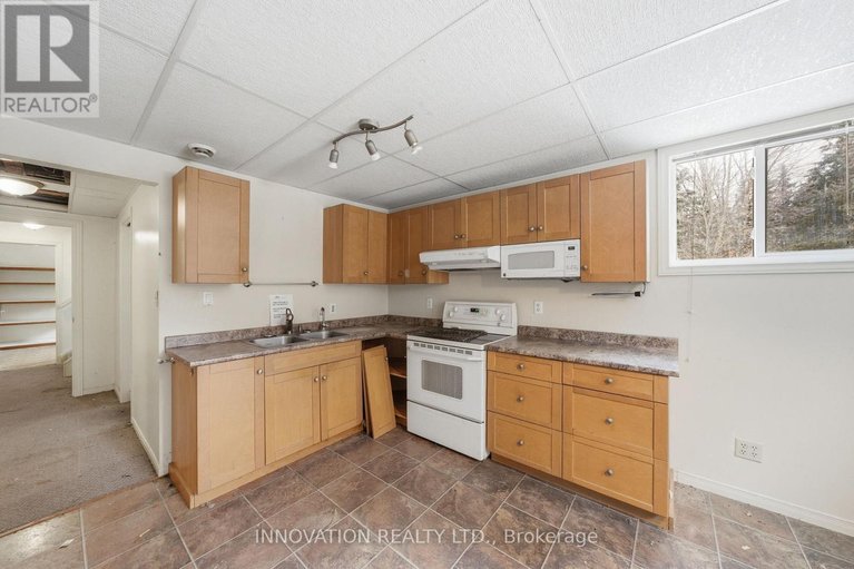 29482304/723-country-street/mississippi-mills-ramsay-twp/mississippi-mills/ontario/K0A1A0_20