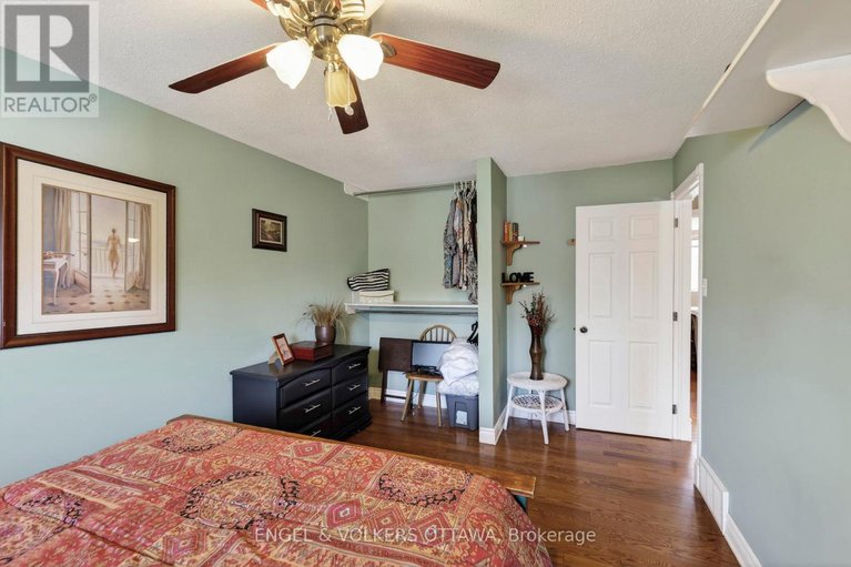 29641181/425-tanager-bay/chatelaine-village/ottawa/ontario/K1E2Z7_21