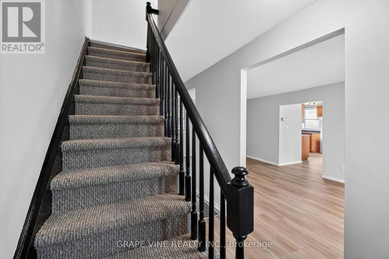 28763800/814-laurier-street/town-of-rockland/clarence-rockland/ontario/K4K1E6_20