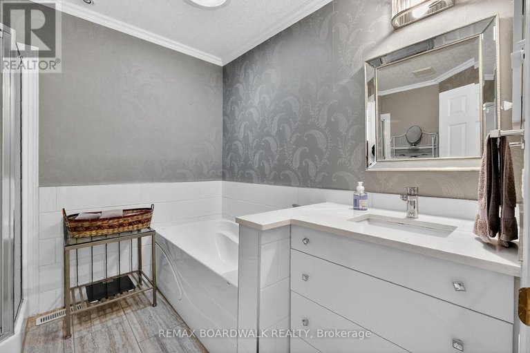 29678425/42-college-circle/castle-heights/ottawa/ontario/K1K4R8_26