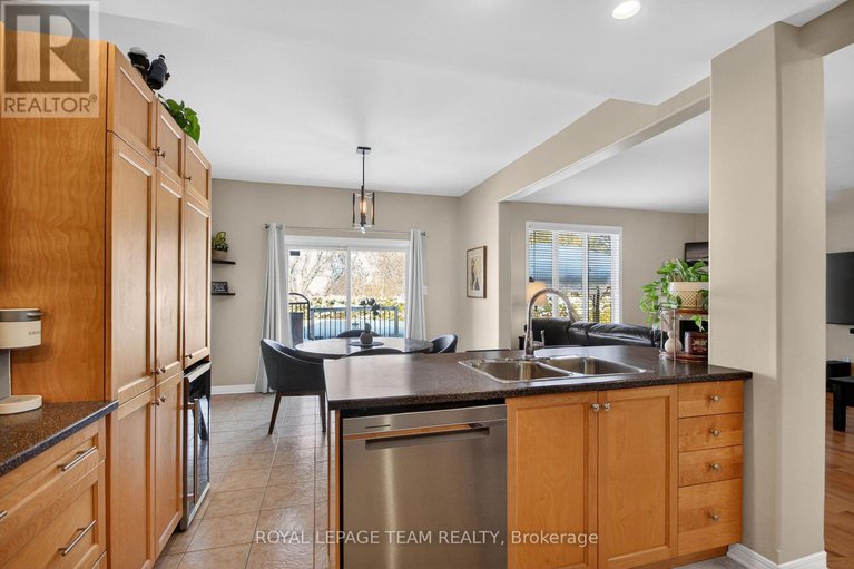 29402323/6291-ottawa-street-w/richmond/ottawa/ontario/K0A2Z0_18