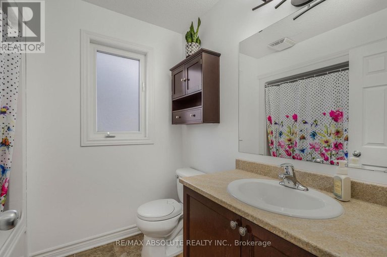 29664919/229-mica-crescent/town-of-rockland/clarence-rockland/ontario/K4K0E3_21