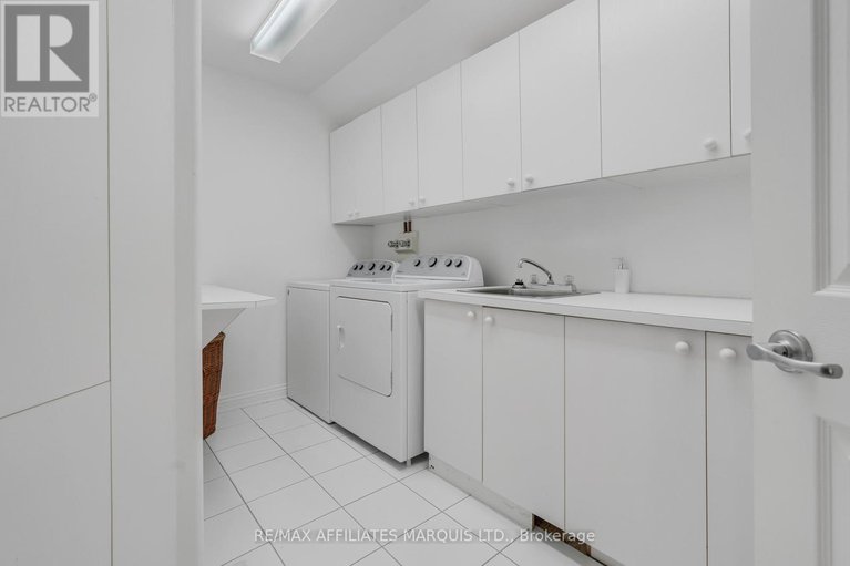 29435969/20562-old-montreal-road/lancaster/south-glengarry/ontario/K0C2C0_36