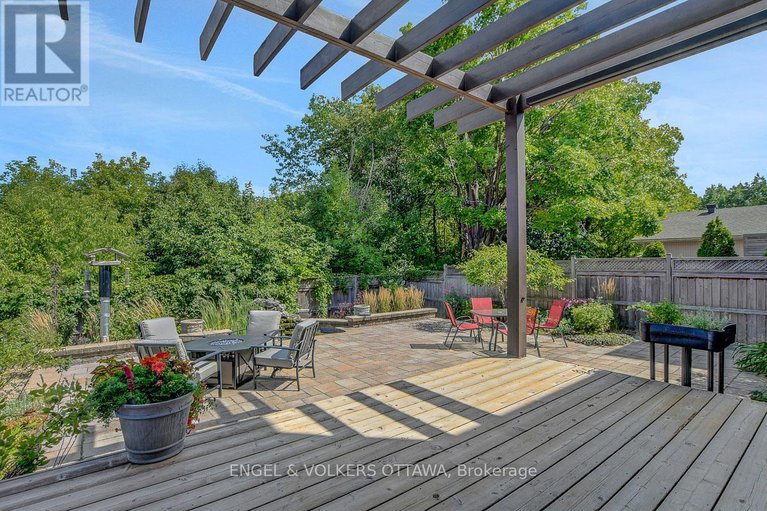 29353199/3681-eureka-avenue-e/blossom-parkleitrim/ottawa/ontario/K1T1L5_39