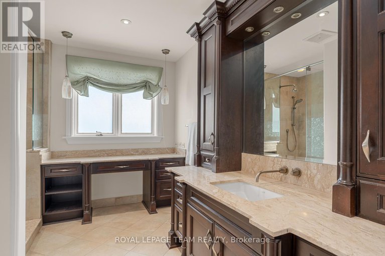 28088968/48-cedarhill-drive/cedar-hillorchard-estates/ottawa/ontario/K2R1C3_18