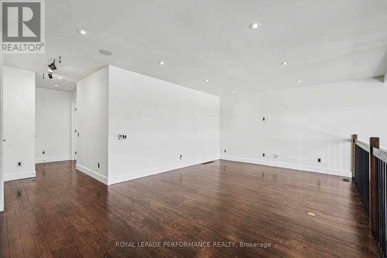 29515520/805-kingsmere-avenue/mckellar-heightsglabar-park/ottawa/ontario/K2A3J8_20