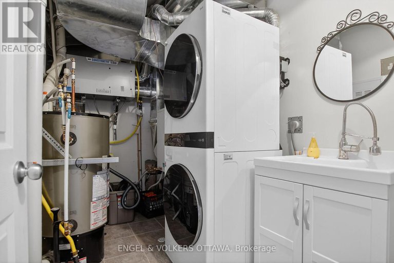 29310153/401-399-bayrose-drive-w/strandherd/ottawa/ontario/K2J5W3_31