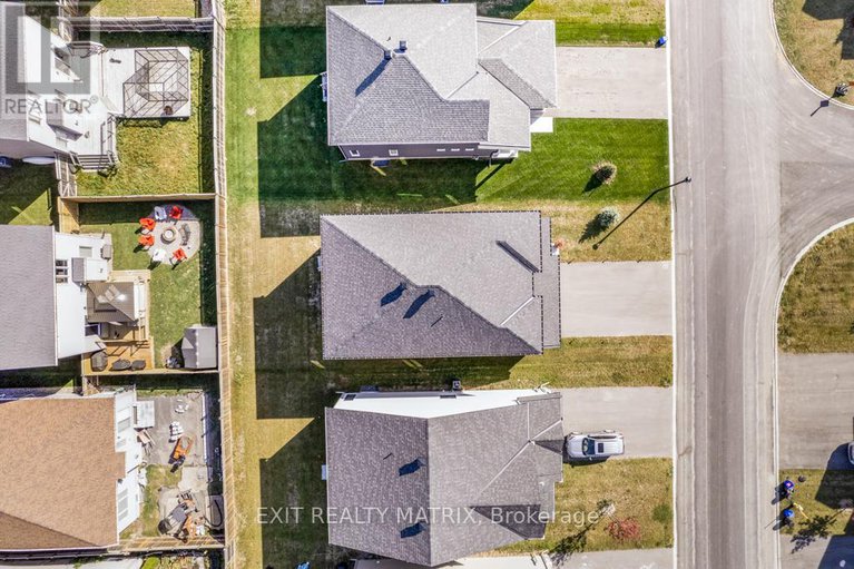 29094926/764-namur-street/embrun/russell/ontario/K0A1W0_28