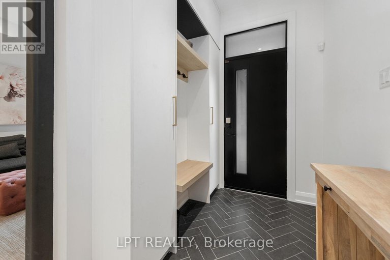28269196/323-booth-street/west-centre-town/ottawa/ontario/K1R7K1_3