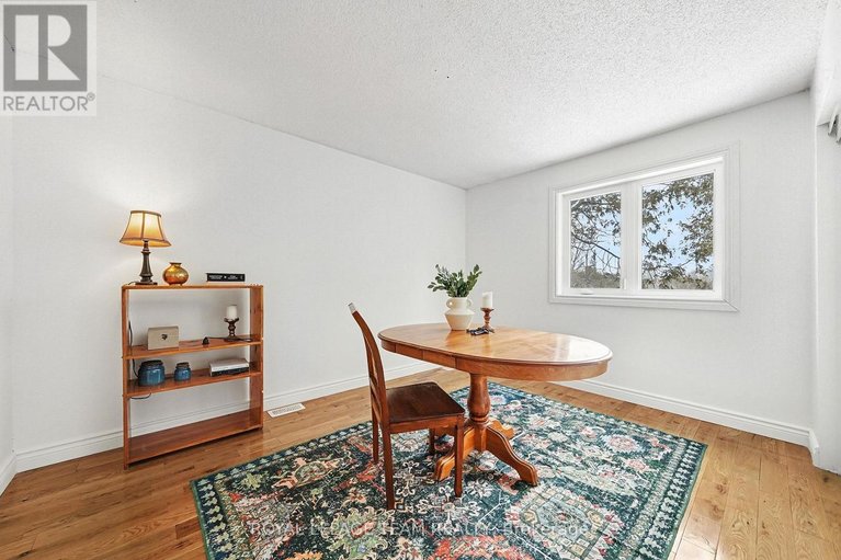 29627308/2249-mcgovern-road-w/north-grenville-twp-kemptville-south/north-grenville/ontario/K0G1S0_25