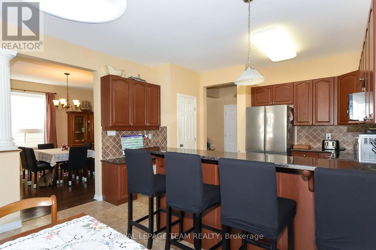 28834448/3101-strandherd-drive-suite-4/ottawa/ontario/K2G4R9_11