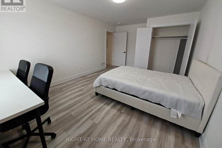 28363537/1558-62-baseline-road/meadowlandsst-claire-gardens/ottawa/ontario/K2C0B3_25