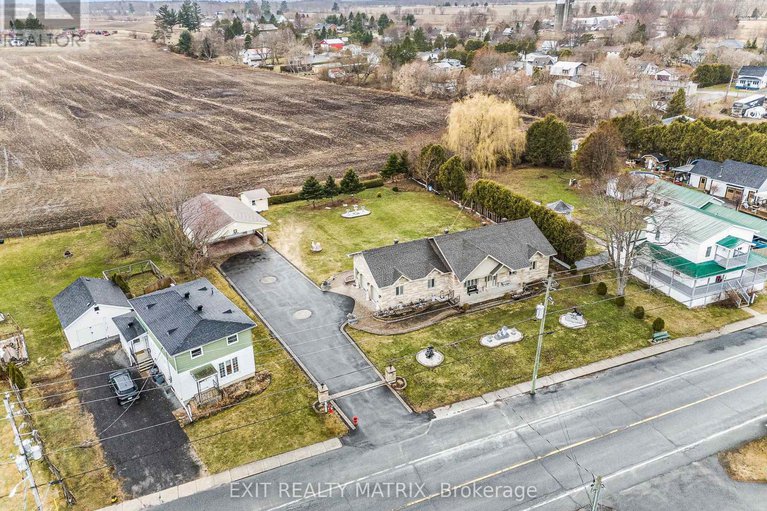 27814681/1854-principale-street/east-hawkesbury/ontario/K0B1A0_39