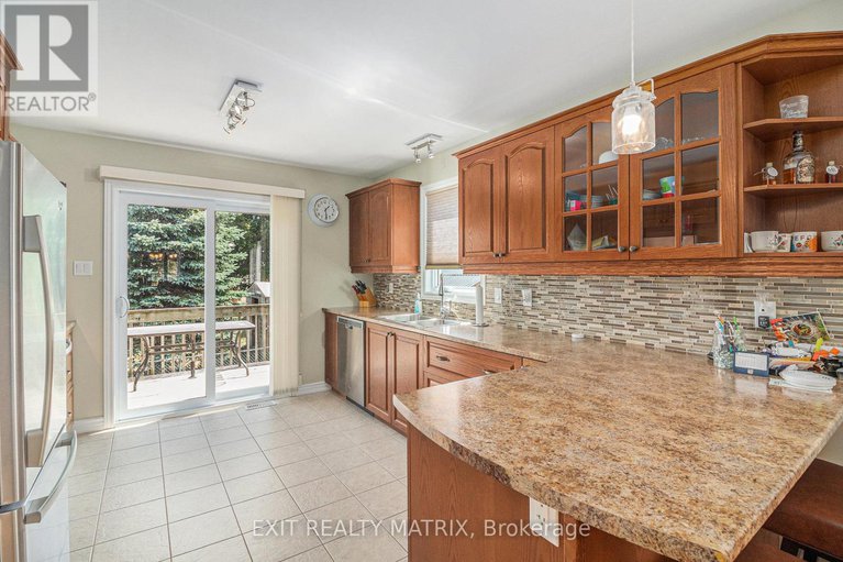 28777182/14-provost-street/north-stormont-finch-twp/north-stormont/ontario/K0A1R0_17