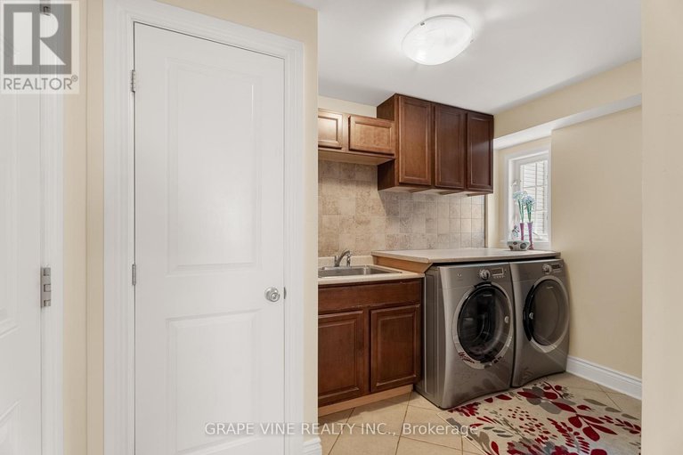 28599079/313-eckerson-avenue/stittsville-south/ottawa/ontario/K2S0K8_19