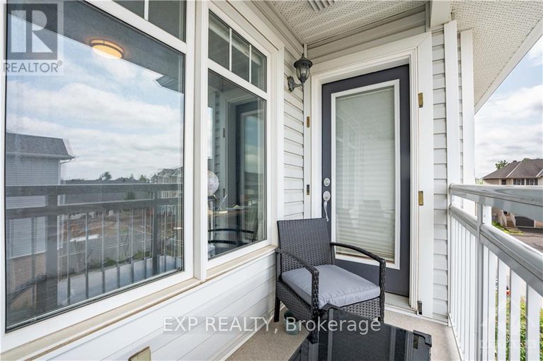 29086343/504-barholm-private/mer-bleuebradley-estatesanderson-park/ottawa/ontario/K4B1H9_25