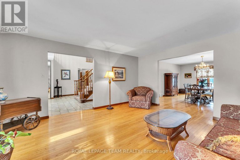 29341434/1409-mory-street/emerald-woodssawmill-creek/ottawa/ontario/K1T1C8_7