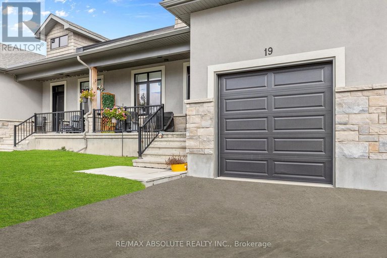 29038837/19-elmer-west-street/almonte/mississippi-mills/ontario/K0A1A0_3