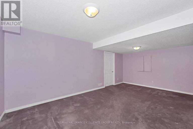 29046718/1556-tonilee-drive/carson-grove/ottawa/ontario/K1J1C1_39