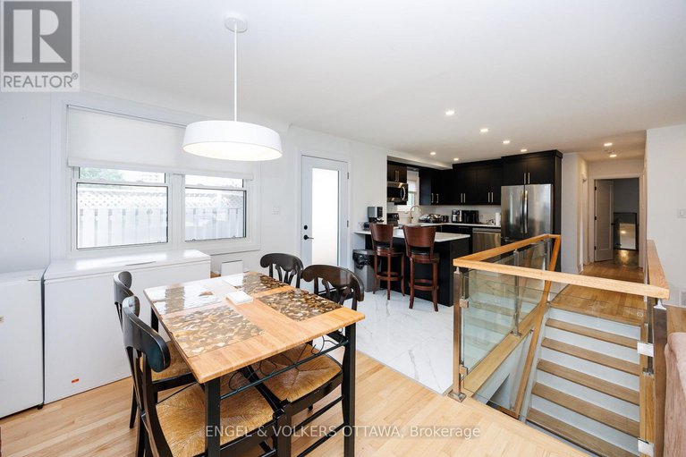 28559940/2204-utah-street/alta-vista/ottawa/ontario/K1H7W8_12