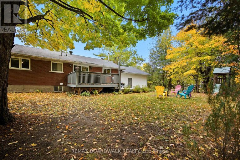 29538006/121-stamford-drive/drummond-n-elmsley-drummond-twp/drummondnorth-elmsley/ontario/K7H3C1_31