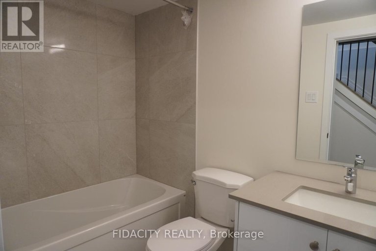 28516012/1030-maitland-avenue/braemar-park/ottawa/ontario/K2C2B6_32
