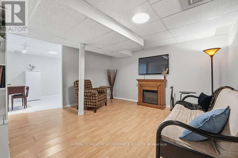 29302565/333-bonavista-street/town-of-rockland/clarence-rockland/ontario/K4K1N7_18