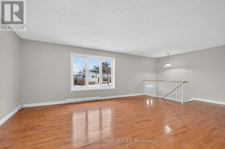 29475193/280-therese-avenue/town-of-rockland/clarence-rockland/ontario/K4K1G9_5