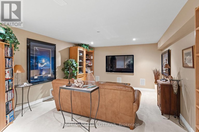 28485285/24-doris-avenue/blossom-parkkemp-parkfindlay-creek/ottawa/ontario/K1T3W8_37