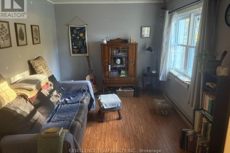 29067232/7-mechanic-street-e/maxville/north-glengarry/ontario/K0C1T0_8