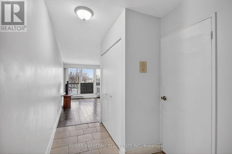 29175986/107-1380-prince-of-wales-drive/carleton-square/ottawa/ontario/K2C3N5_11