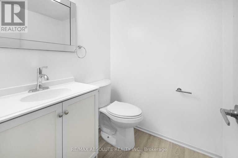 29207942/53a-798-st-andre-drive/hiawatha-parkconvent-glen/ottawa/ontario/K1C4R4_19